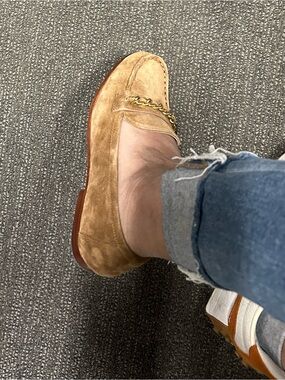 NWT Veronica Beard - Penny Chain Loafer Hazelwood Suede with Gold Chain Detail